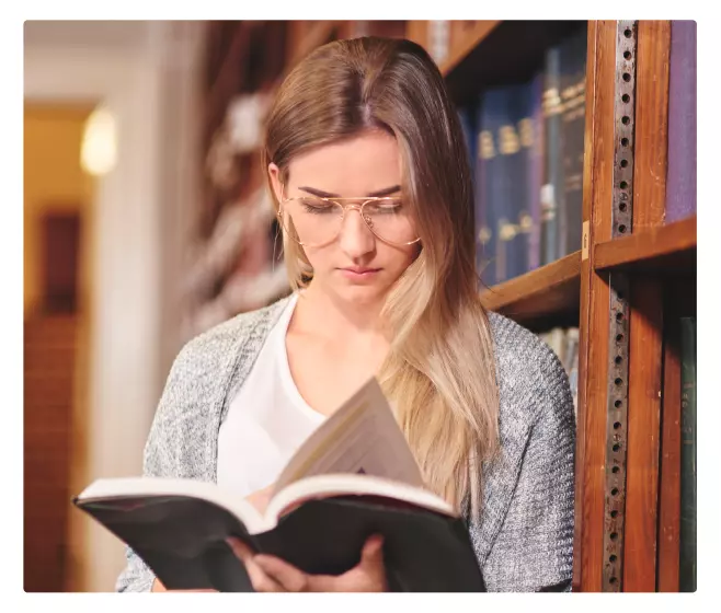 demofifteen-girl-with-book