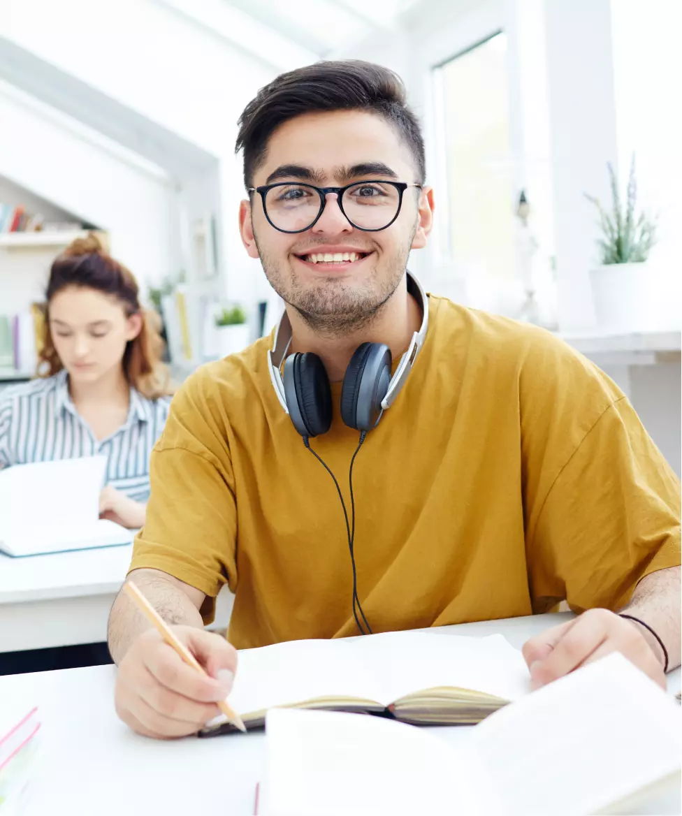 college-website-man-with-headphone